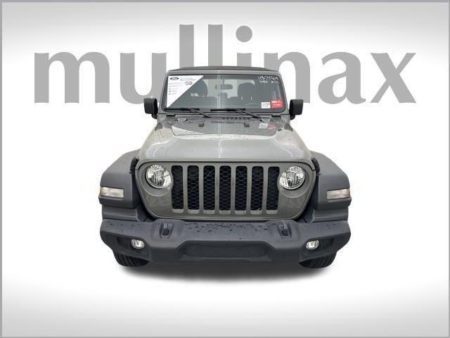 used 2022 Jeep Gladiator car, priced at $30,498