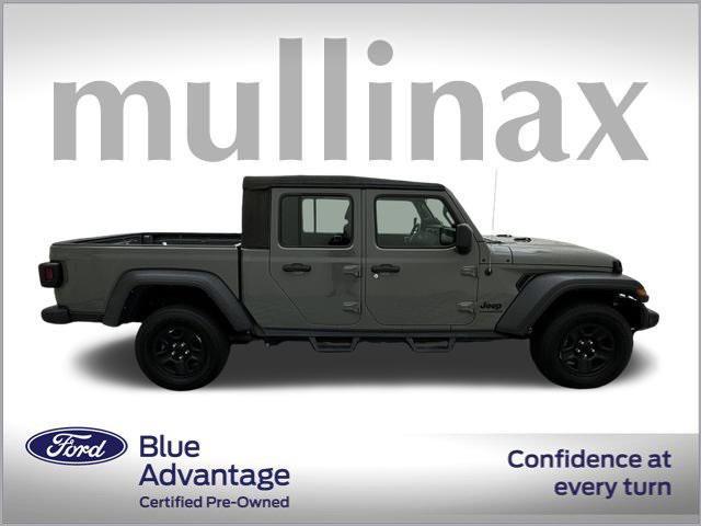 used 2022 Jeep Gladiator car, priced at $30,498