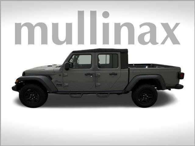 used 2022 Jeep Gladiator car, priced at $30,498