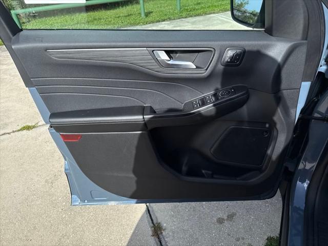 new 2025 Ford Escape PHEV car, priced at $36,319
