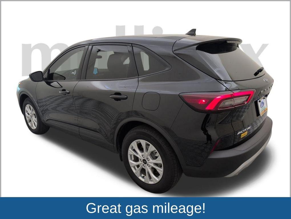 used 2025 Ford Escape car, priced at $23,900