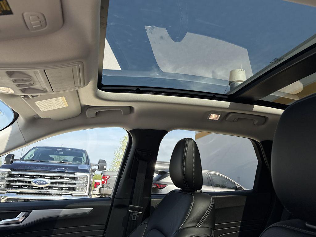 new 2025 Ford Escape PHEV car, priced at $37,056