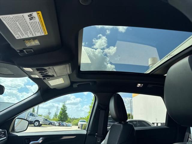 new 2025 Ford Escape car, priced at $32,099