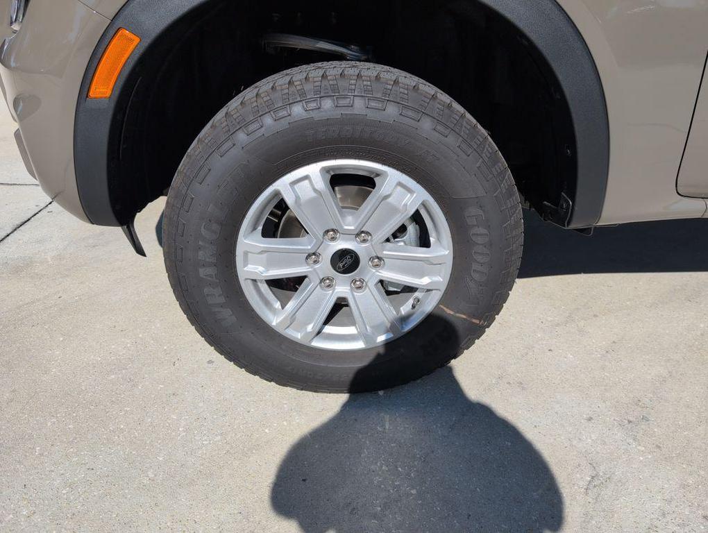 new 2025 Ford Ranger car, priced at $33,078