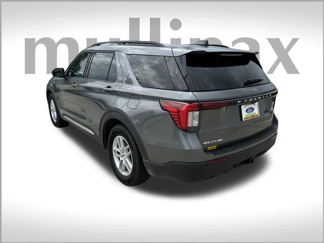 new 2025 Ford Explorer car, priced at $39,527