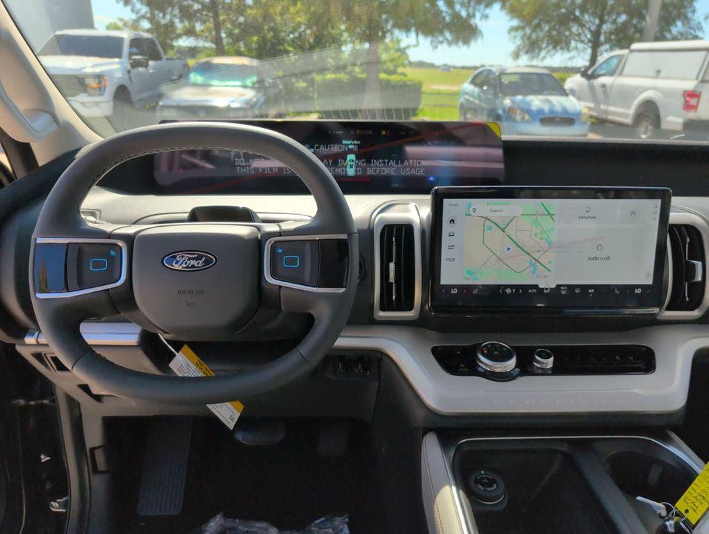 new 2025 Ford Expedition car, priced at $68,258