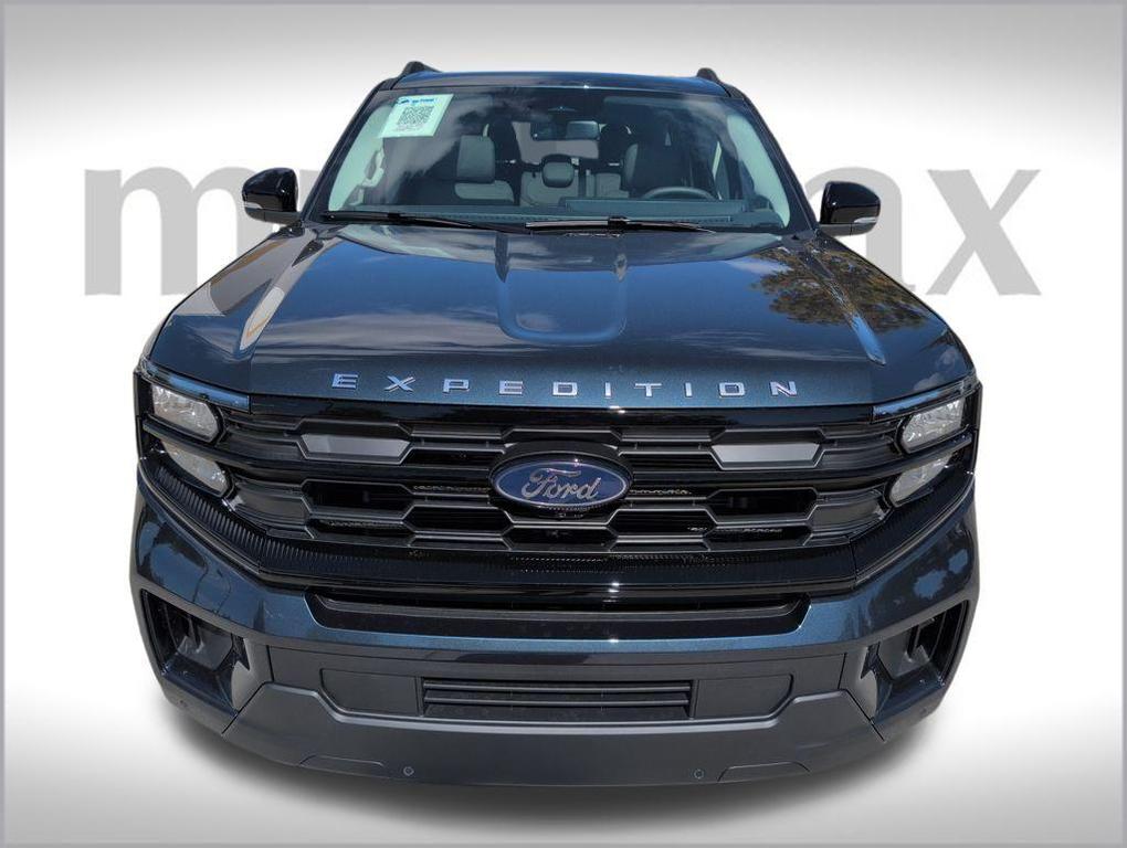 new 2025 Ford Expedition car, priced at $68,258