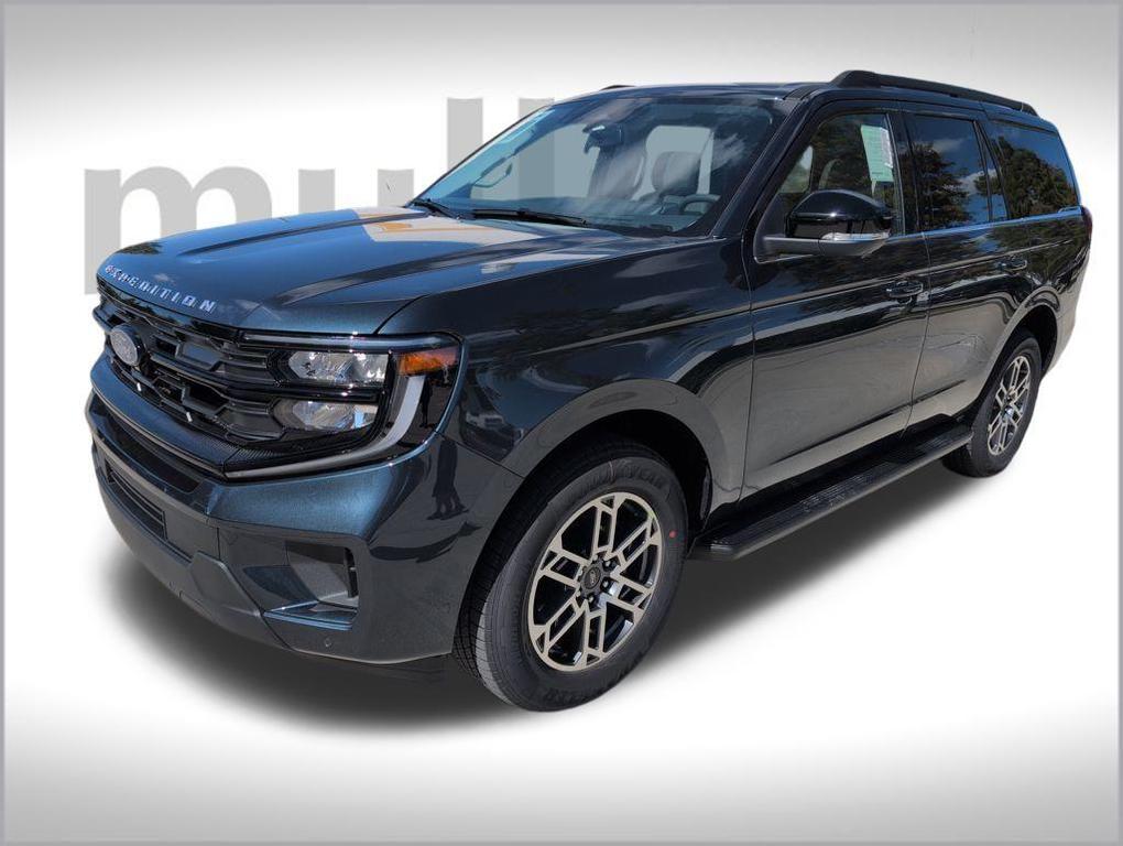 new 2025 Ford Expedition car, priced at $68,258