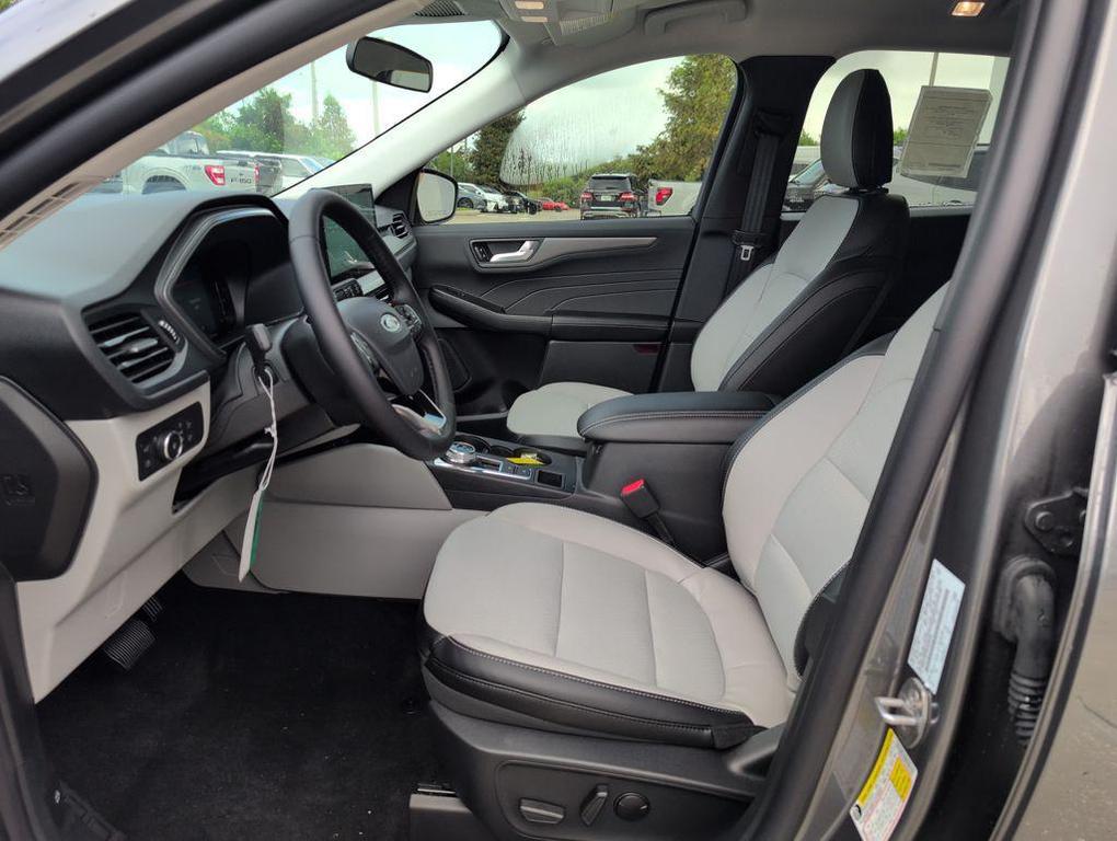 new 2025 Ford Escape PHEV car, priced at $30,567