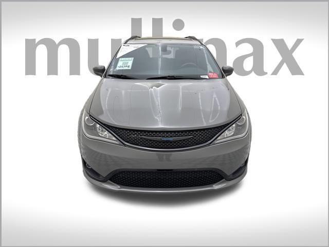 used 2020 Chrysler Pacifica Hybrid car, priced at $25,998