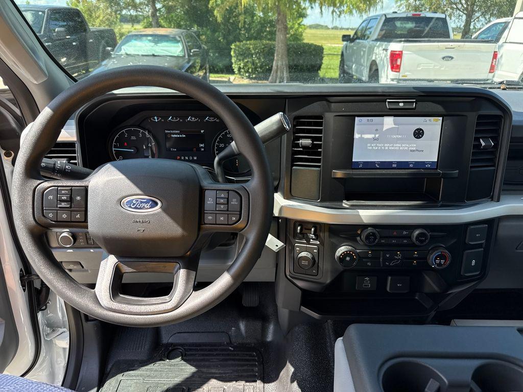 new 2025 Ford F-450 car, priced at $76,610
