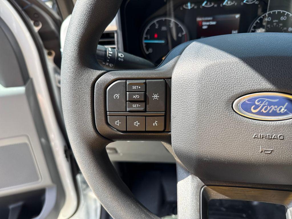 new 2025 Ford F-450 car, priced at $76,610