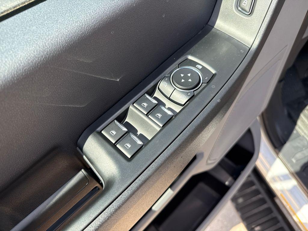 new 2025 Ford F-450 car, priced at $76,610