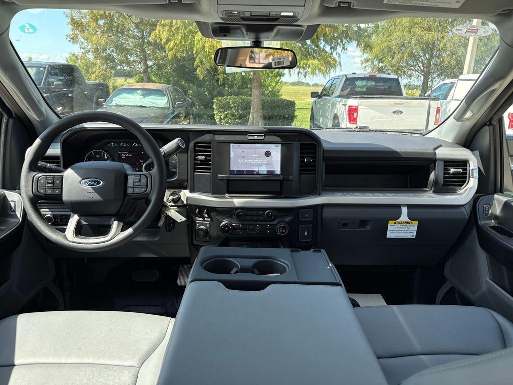 new 2025 Ford F-450 car, priced at $76,610