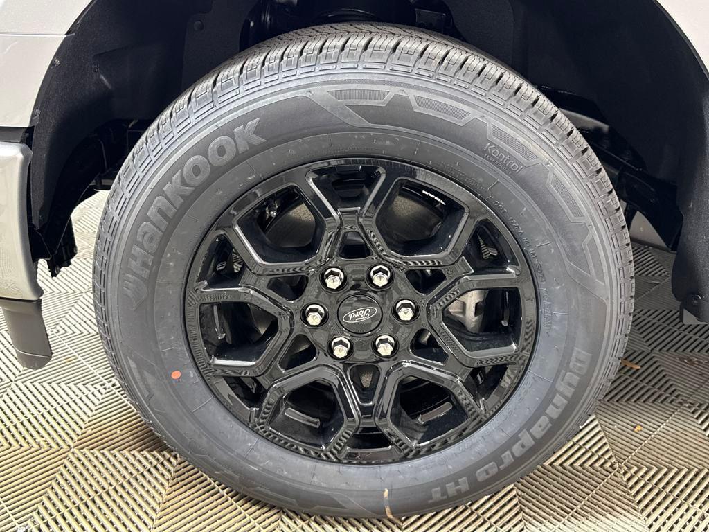 new 2025 Ford F-150 car, priced at $50,504