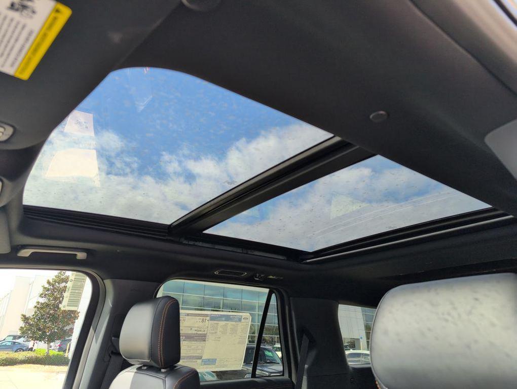 new 2025 Ford Expedition car, priced at $81,802