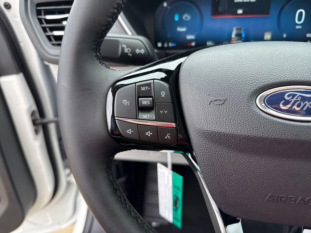 new 2025 Ford Escape PHEV car, priced at $35,562