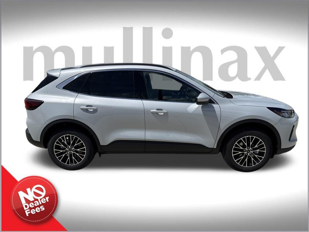 new 2025 Ford Escape PHEV car, priced at $30,567