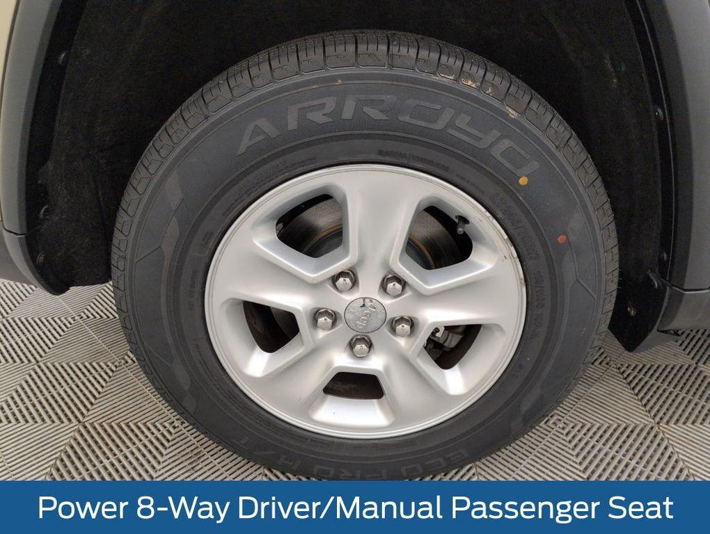 used 2014 Jeep Grand Cherokee car, priced at $8,200