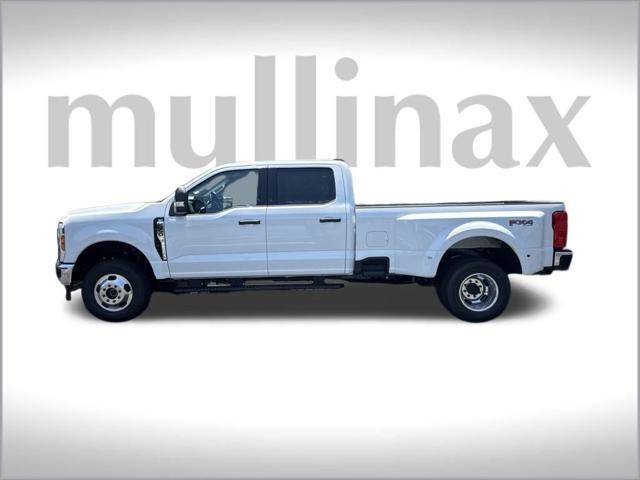 new 2025 Ford F-350 car, priced at $61,646