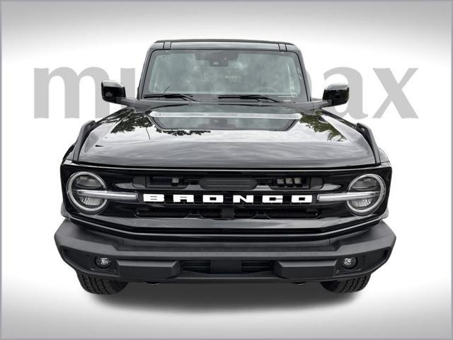 new 2025 Ford Bronco car, priced at $46,574