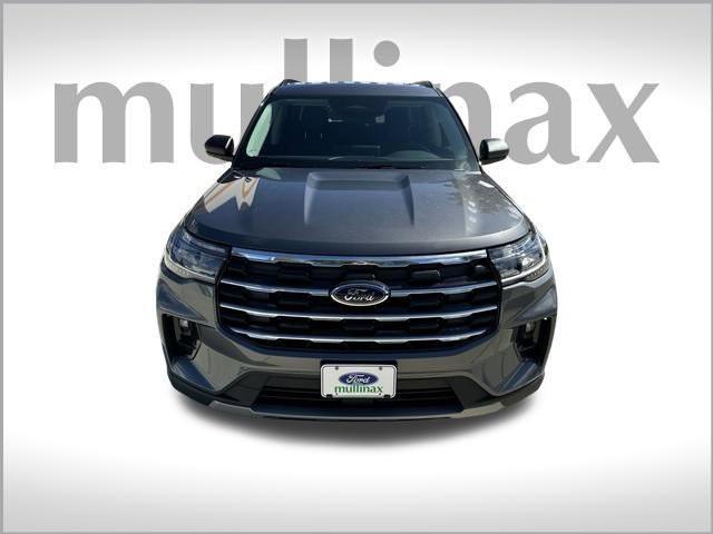 new 2025 Ford Explorer car, priced at $42,602