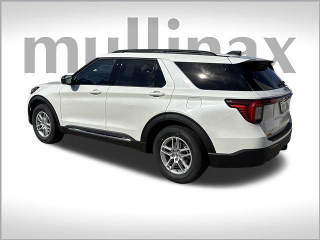 new 2025 Ford Explorer car, priced at $39,824