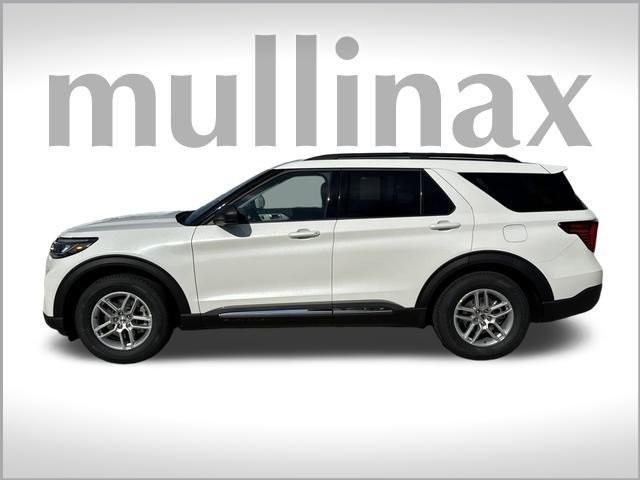 new 2025 Ford Explorer car, priced at $39,824