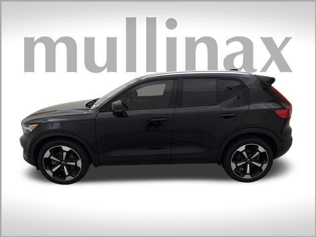 used 2019 Volvo XC40 car, priced at $21,498