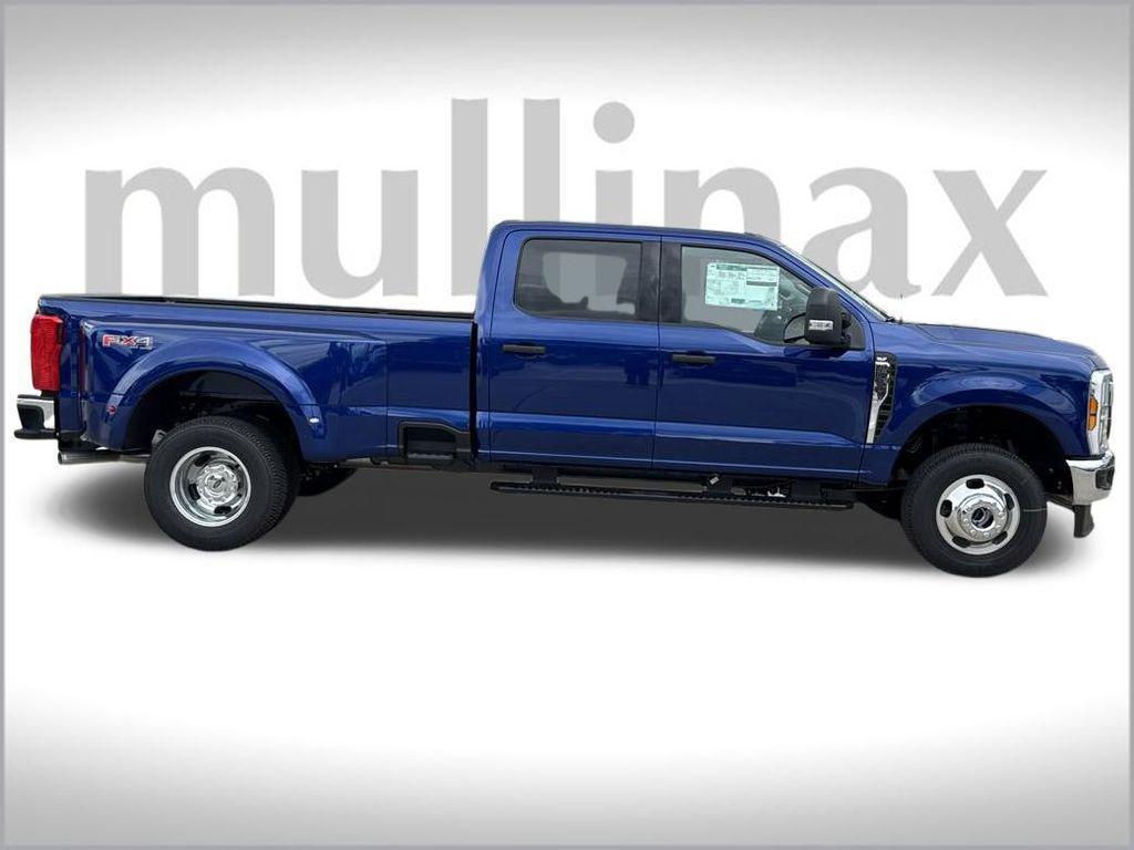 new 2026 Ford F-350 car, priced at $64,423