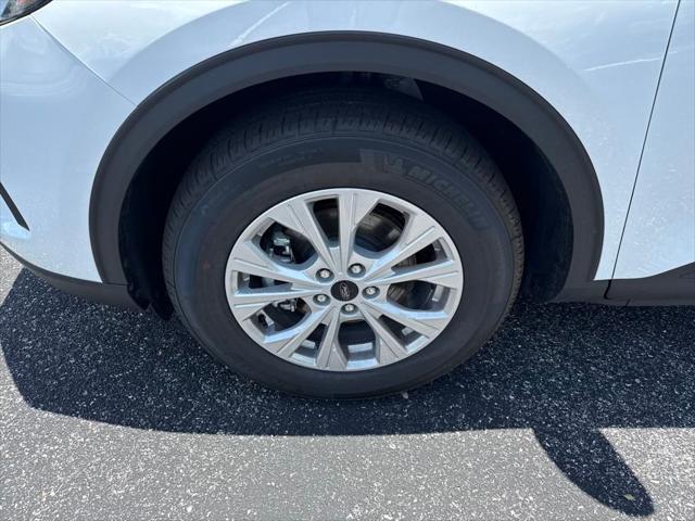 new 2025 Ford Escape car, priced at $30,902