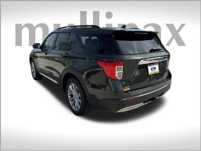 new 2024 Ford Explorer car, priced at $45,799