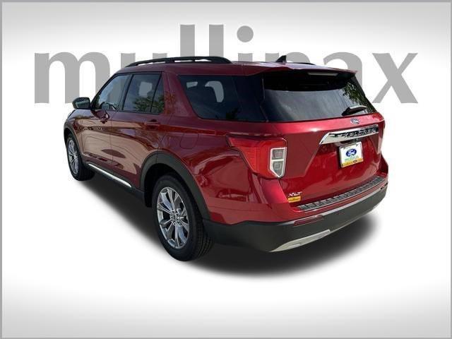 new 2024 Ford Explorer car, priced at $43,799