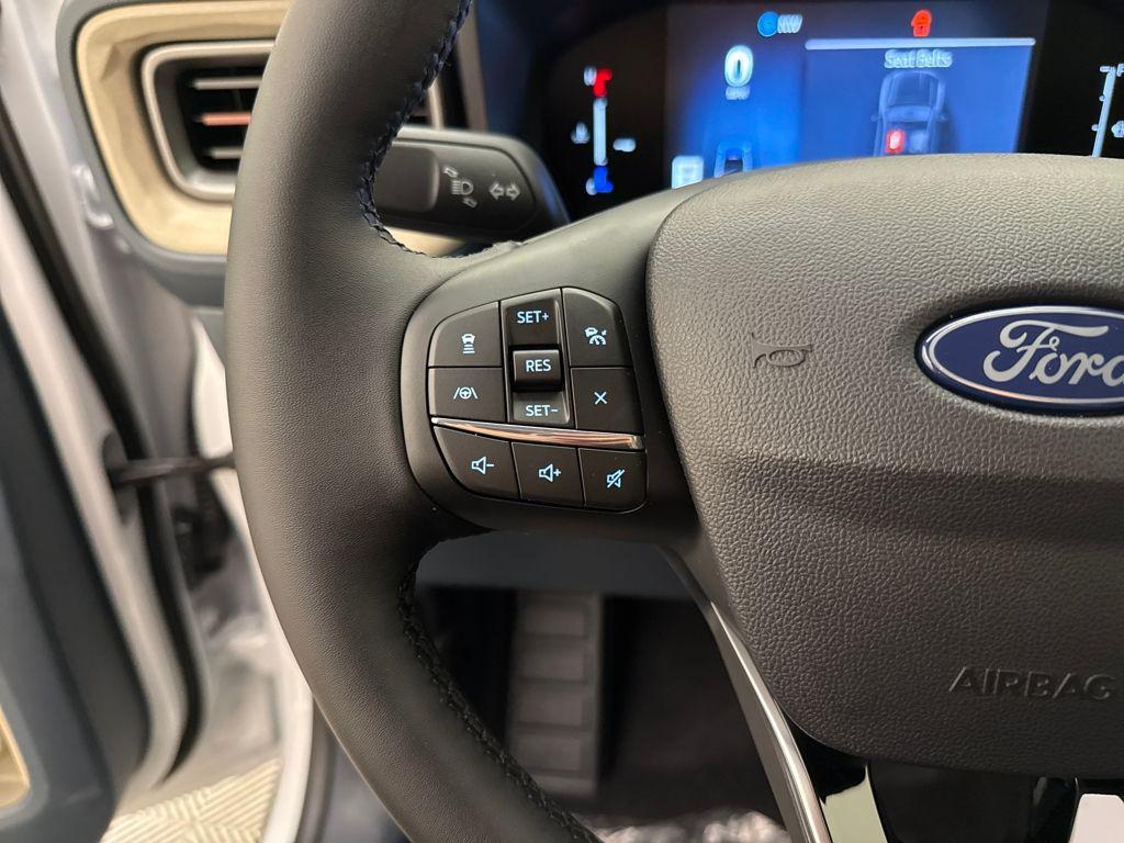 new 2025 Ford Maverick car, priced at $37,137