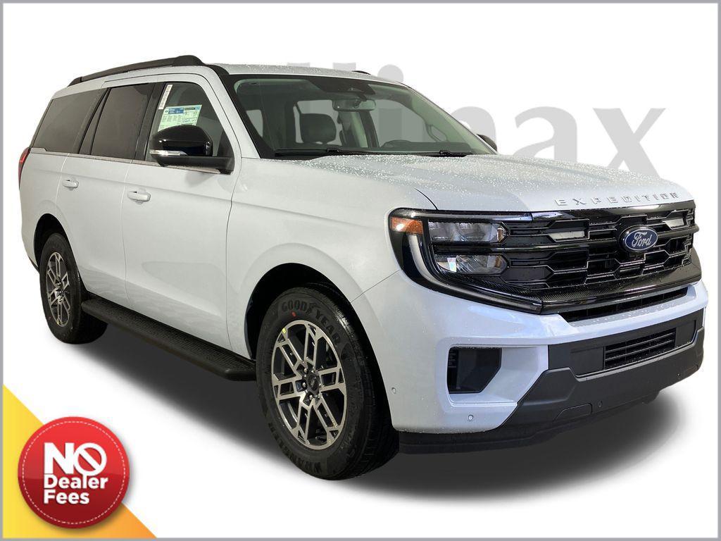 new 2025 Ford Expedition car, priced at $67,301