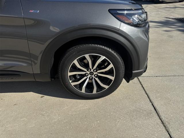 new 2025 Ford Explorer car, priced at $43,560