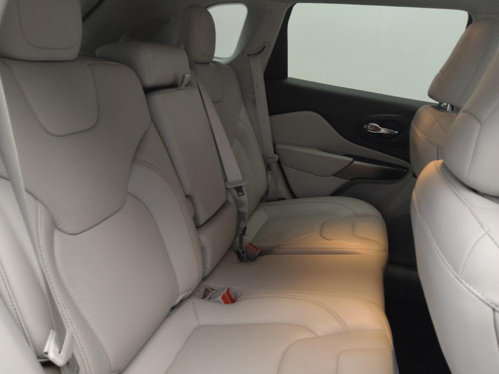 used 2021 Jeep Cherokee car, priced at $22,795