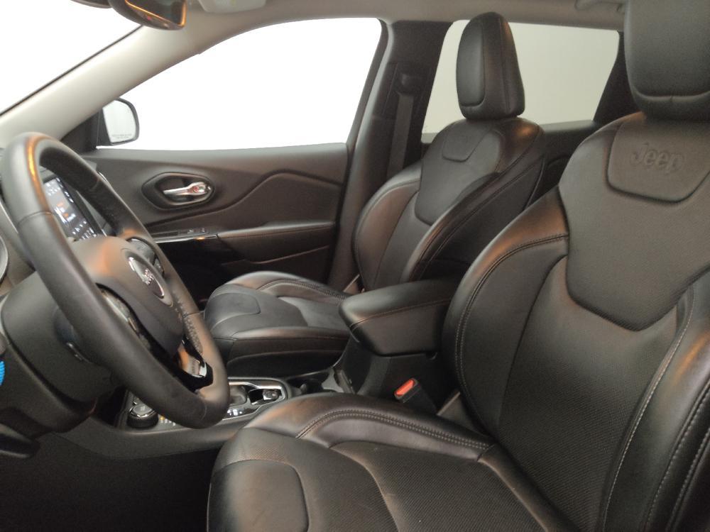 used 2023 Jeep Cherokee car, priced at $25,595