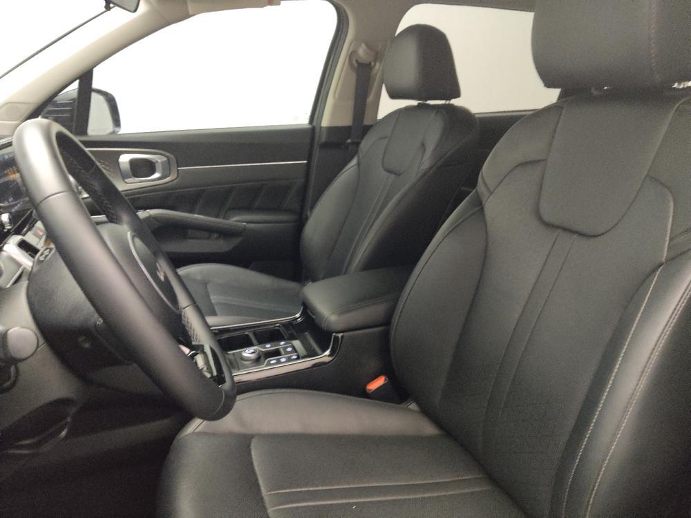 used 2022 Kia Sorento car, priced at $31,095