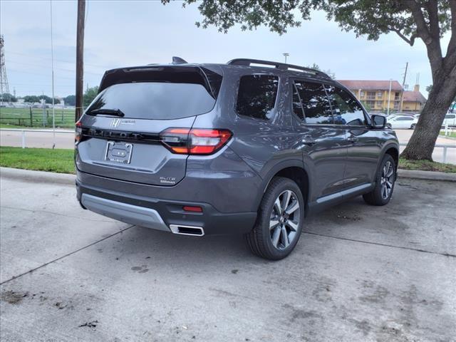 new 2025 Honda Pilot car, priced at $54,530