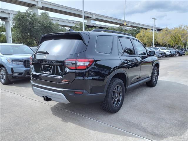 new 2025 Honda Pilot car, priced at $50,495