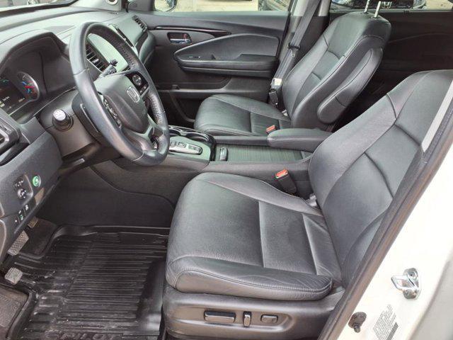 used 2022 Honda Pilot car, priced at $32,982