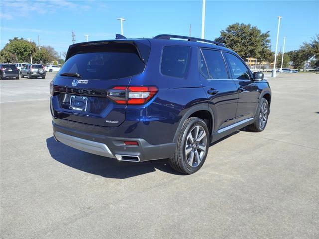new 2025 Honda Pilot car, priced at $48,950