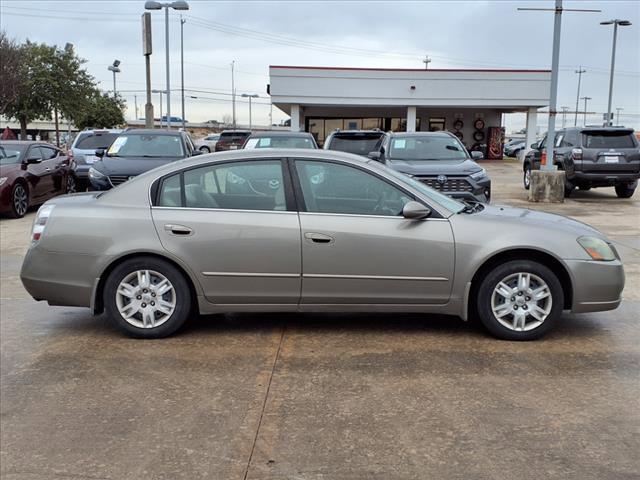 used 2006 Nissan Altima car, priced at $5,981