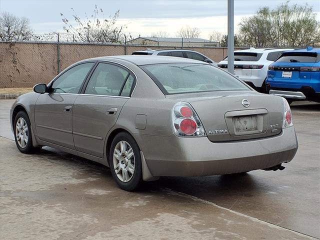 used 2006 Nissan Altima car, priced at $5,981