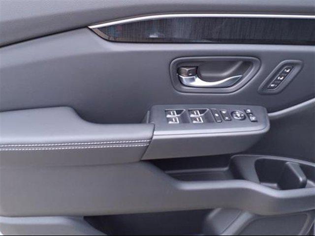 new 2025 Honda Pilot car, priced at $54,530
