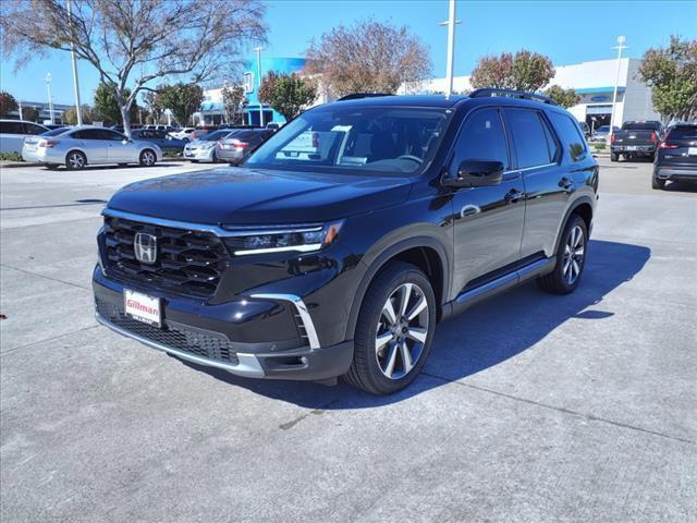 new 2025 Honda Pilot car, priced at $50,695