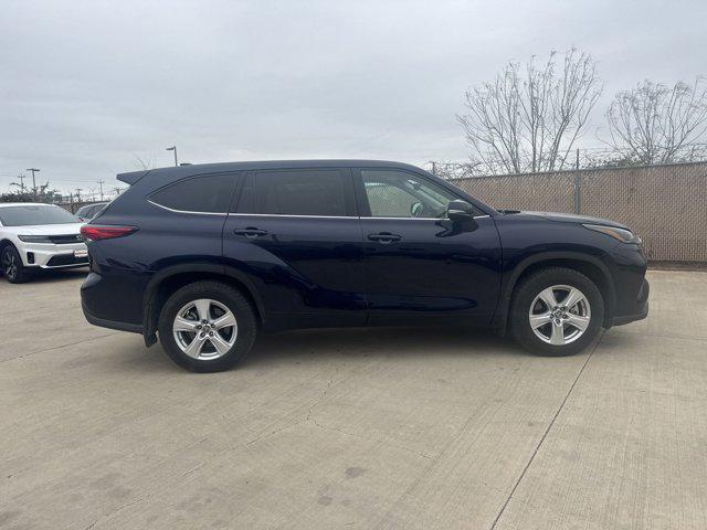 used 2021 Toyota Highlander car, priced at $27,481