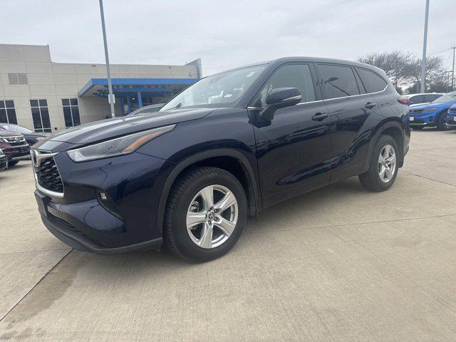 used 2021 Toyota Highlander car, priced at $27,481