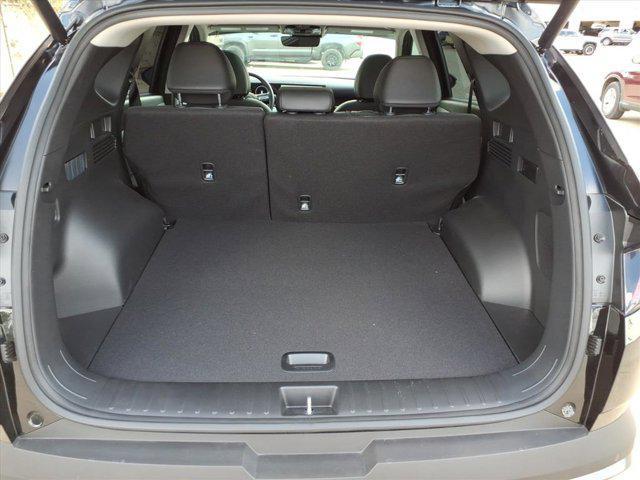 used 2025 Hyundai TUCSON Hybrid car, priced at $33,982